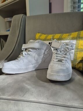 NIKE Air Force 1 Mid '07 White Leather Sneakers